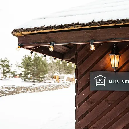 Vendégház Viesu Nams Melnsils